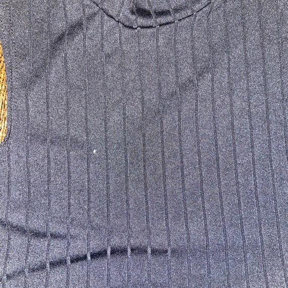 Black high neck crop top - Picture 2 of 3